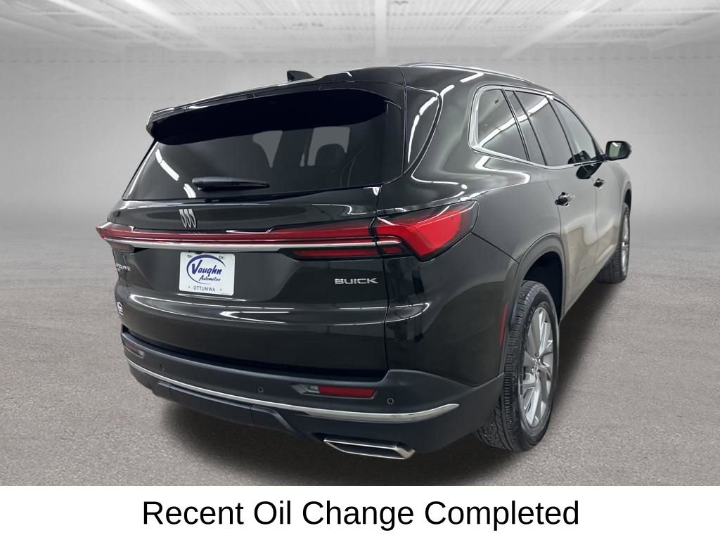 Used 2025 Buick Enclave Preferred image 12