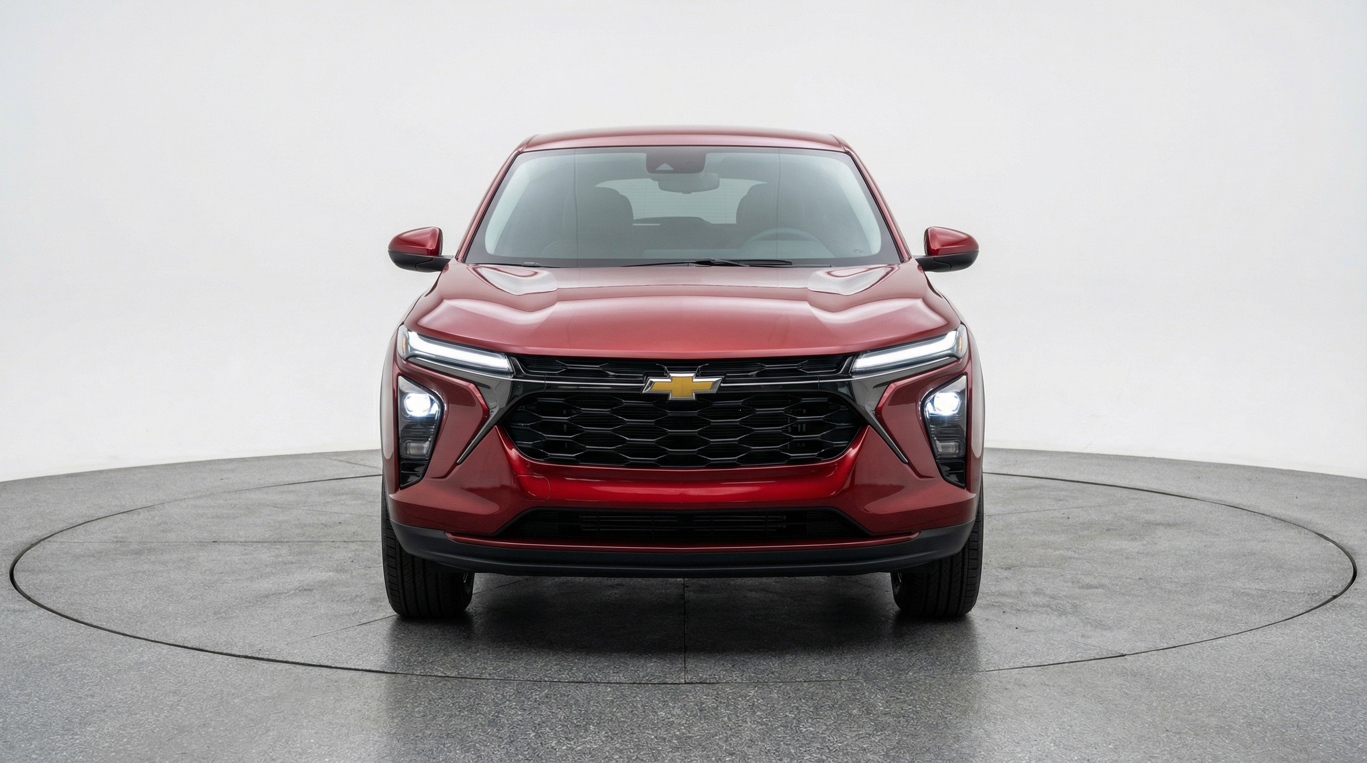 Used 2025 Chevrolet Trax LT FWD image 2