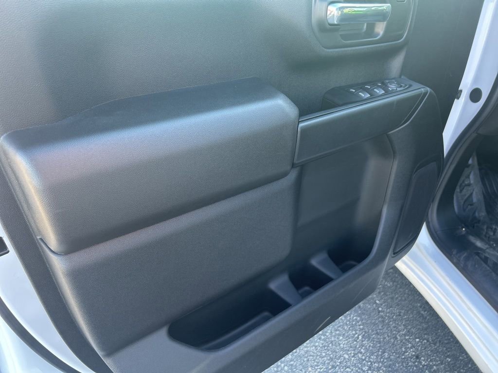 New 2026 GMC Sierra 3500 Pro w/ Convenience Package image 18