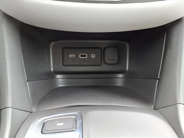 Used 2023 Chevrolet Equinox LS w/ LS Convenience Package image 25