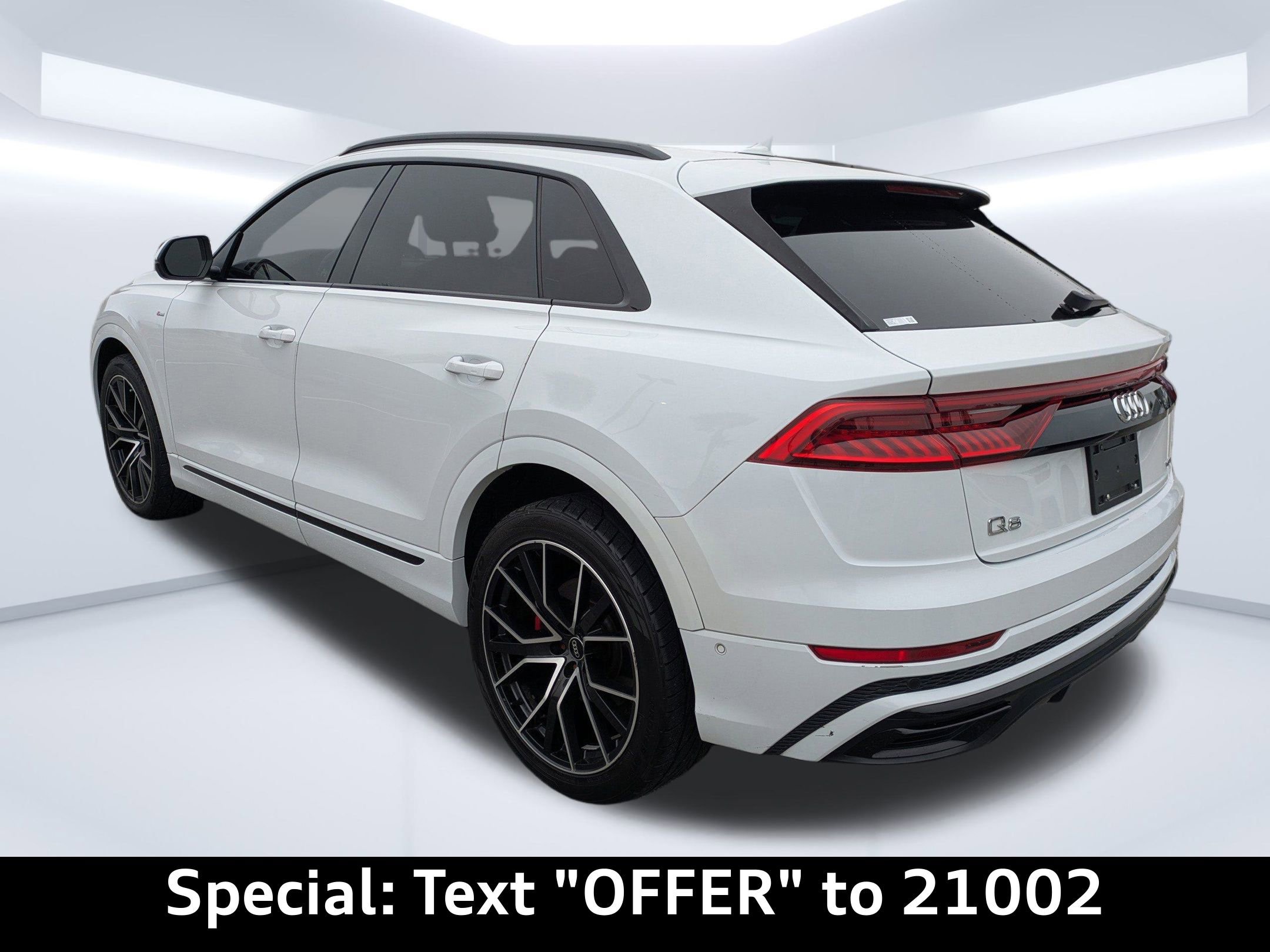 Used 2021 Audi Q8 Premium Plus w/ Premium Plus Package image 5