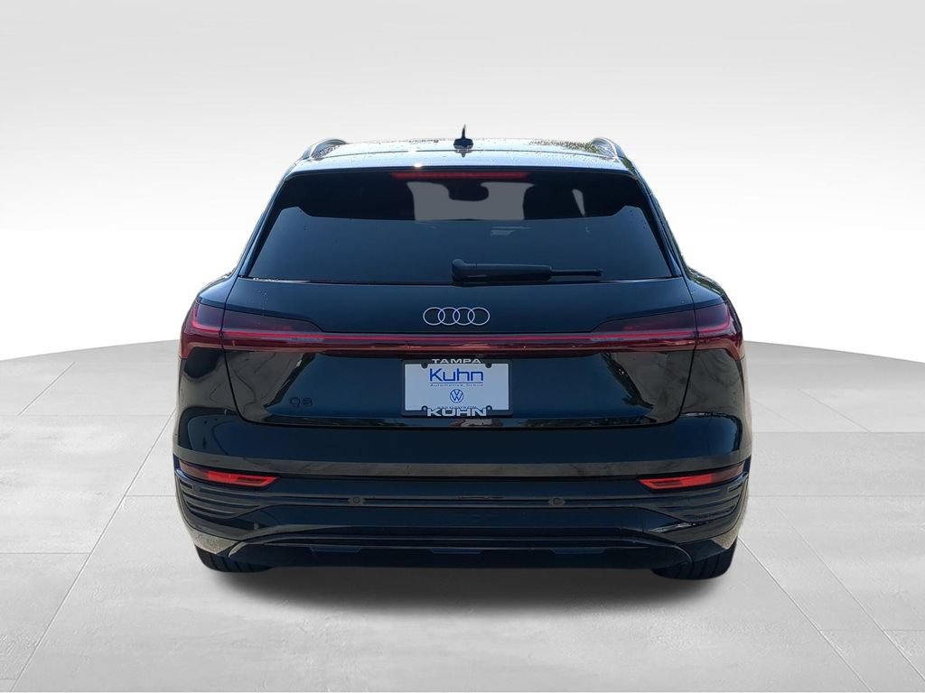 Used 2024 Audi Q8 e-tron Prestige w/ Prestige Package AWD/4WD image 4