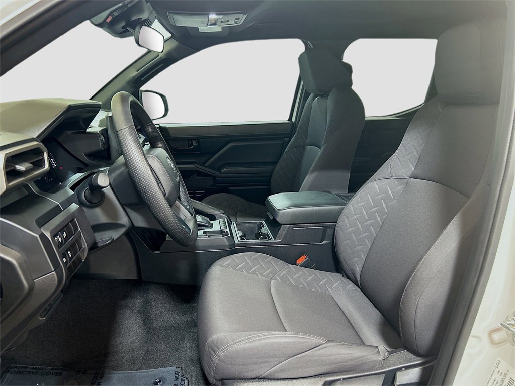 Used 2025 Toyota Tacoma SR image 17
