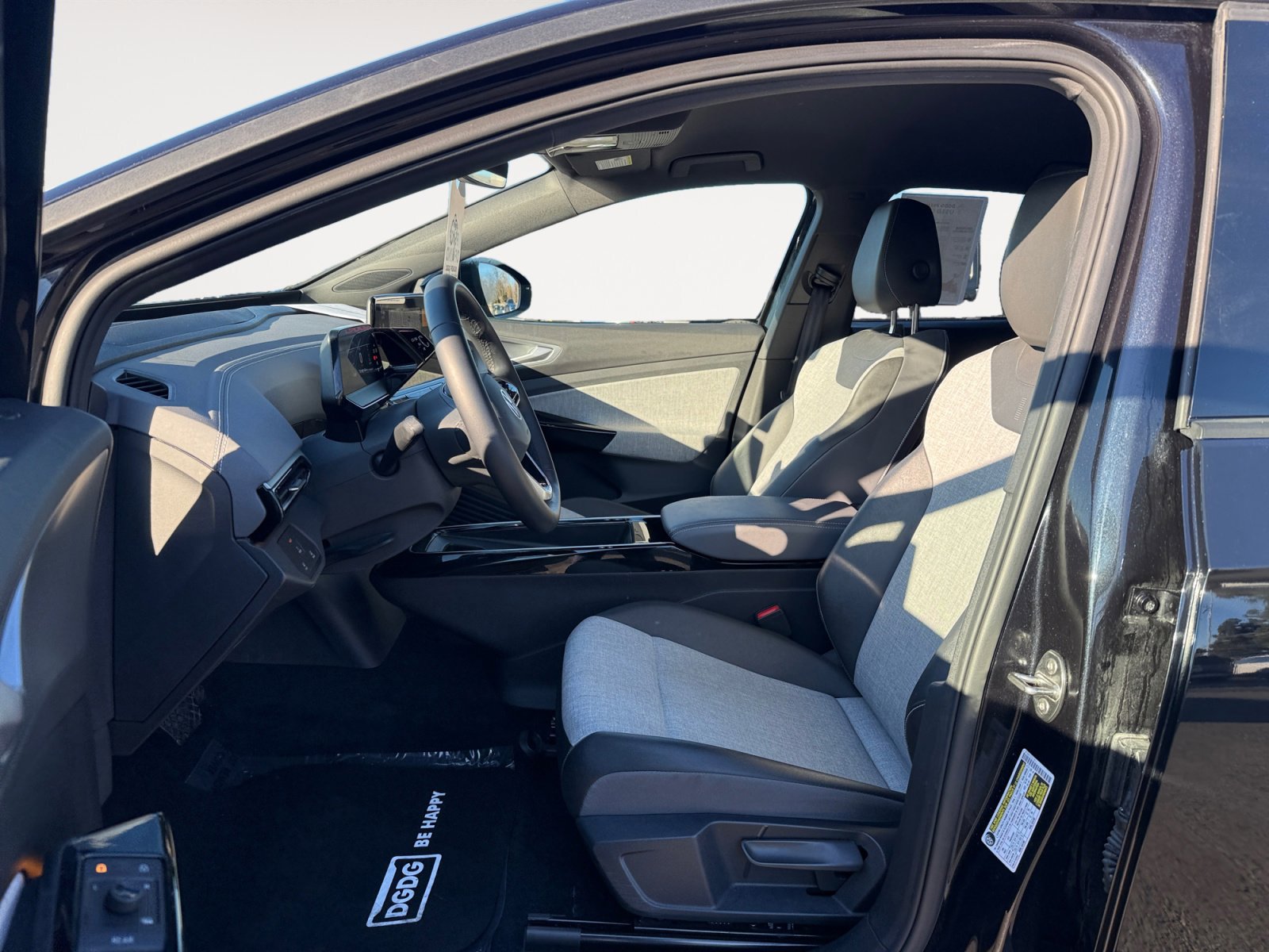 Certified 2023 Volkswagen ID.4 2WD image 10