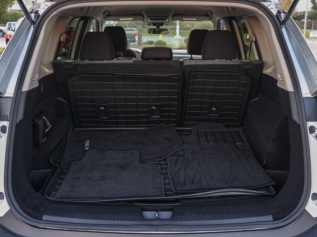 Used 2023 Nissan Rogue SV image 16