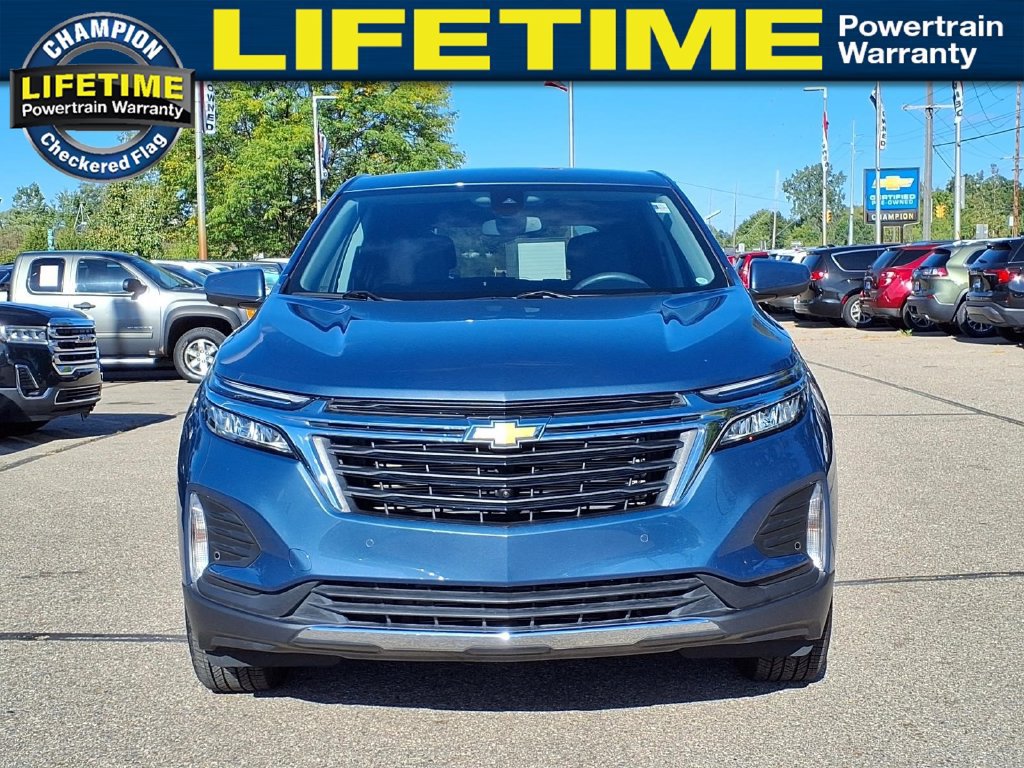 Used 2024 Chevrolet Equinox LT AWD/4WD image 2