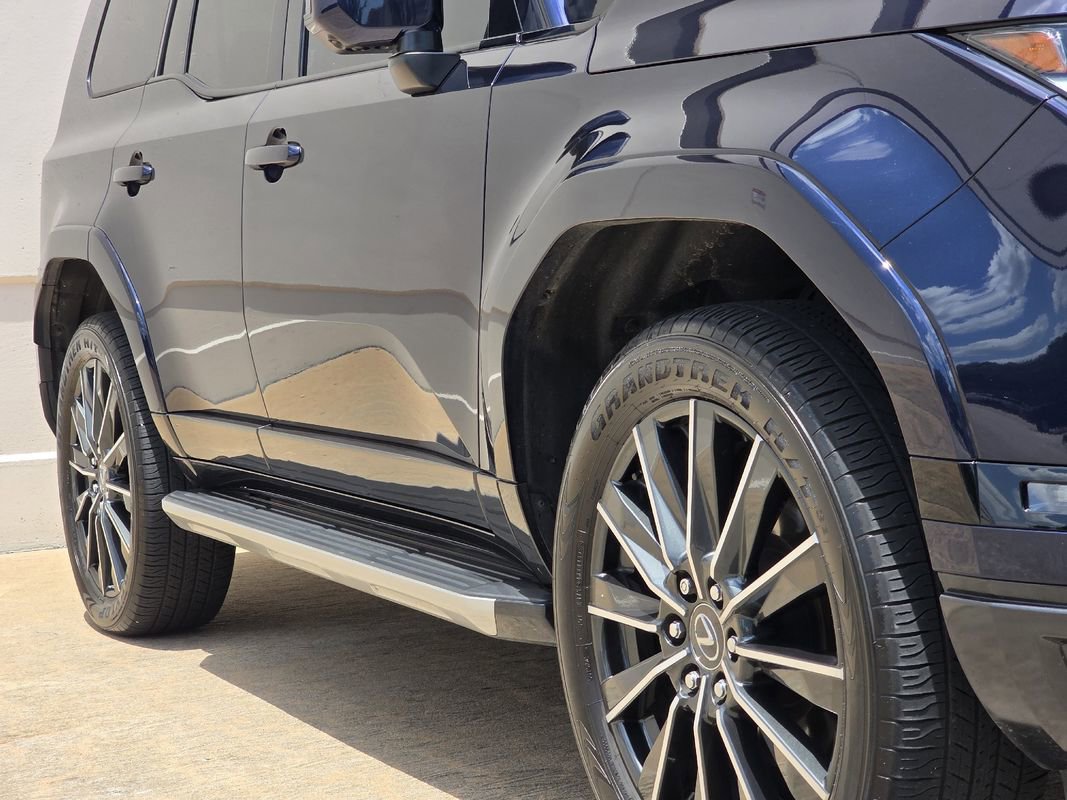 Used 2026 Lexus GX 550 w/ Accessory Package (2T) AWD/4WD image 46