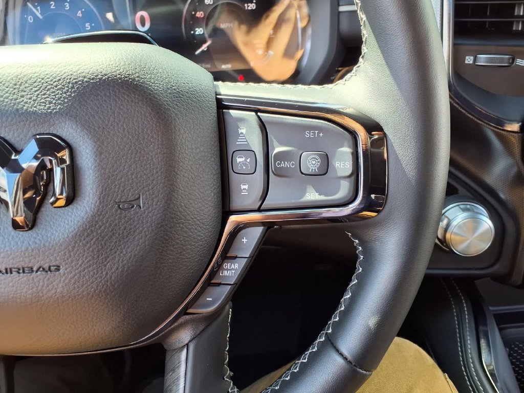 Used 2026 RAM 1500 Limited AWD/4WD image 14