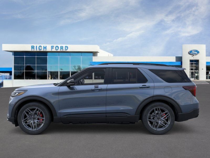 New 2026 Ford Explorer ST w/ Sun And Sound Package AWD/4WD image 3