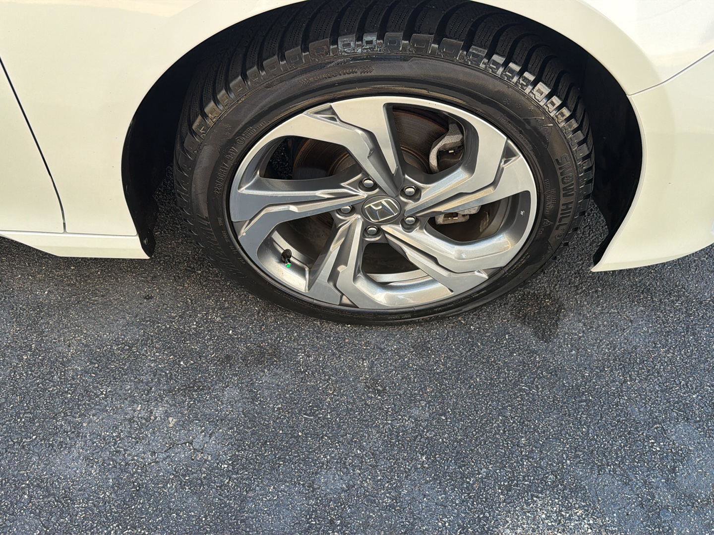 Used 2019 Honda Accord EX-L image 39