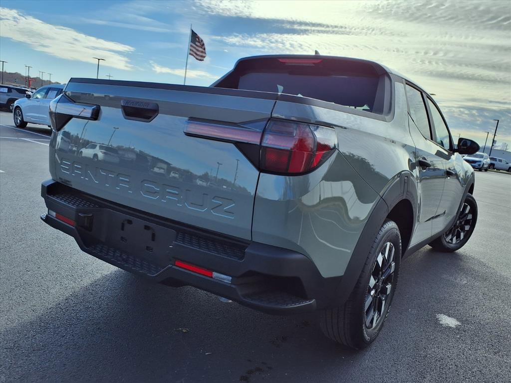 Used 2025 Hyundai Santa Cruz SE image 27