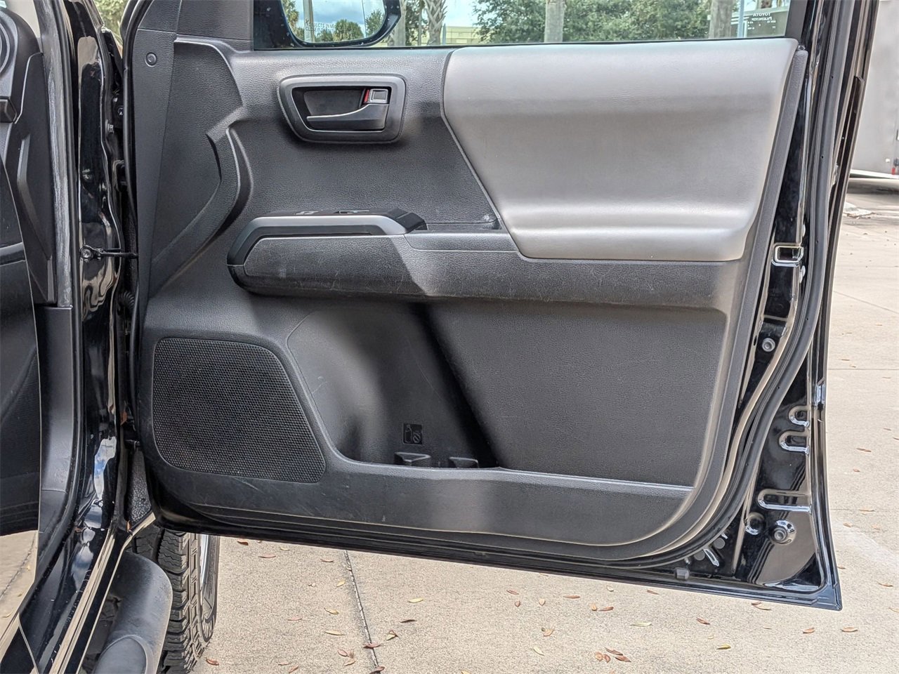 Used 2022 Toyota Tacoma SR image 19