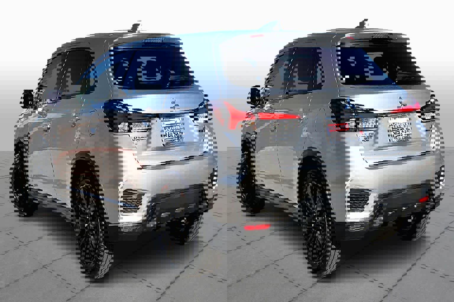 Used 2024 Mitsubishi Outlander Sport LE image 11