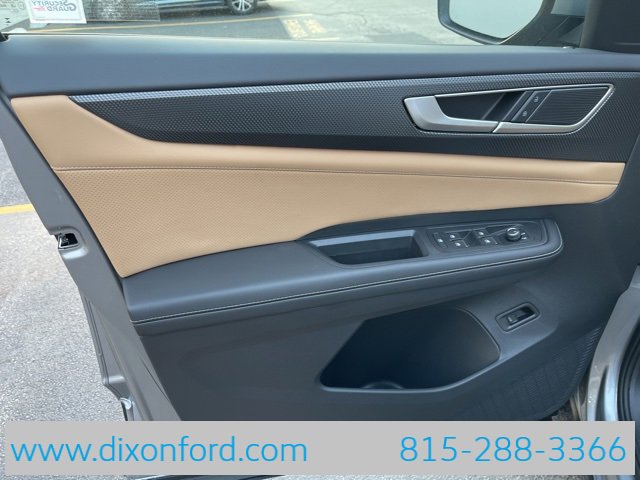 New 2025 Volkswagen Atlas Cross Sport SEL image 24