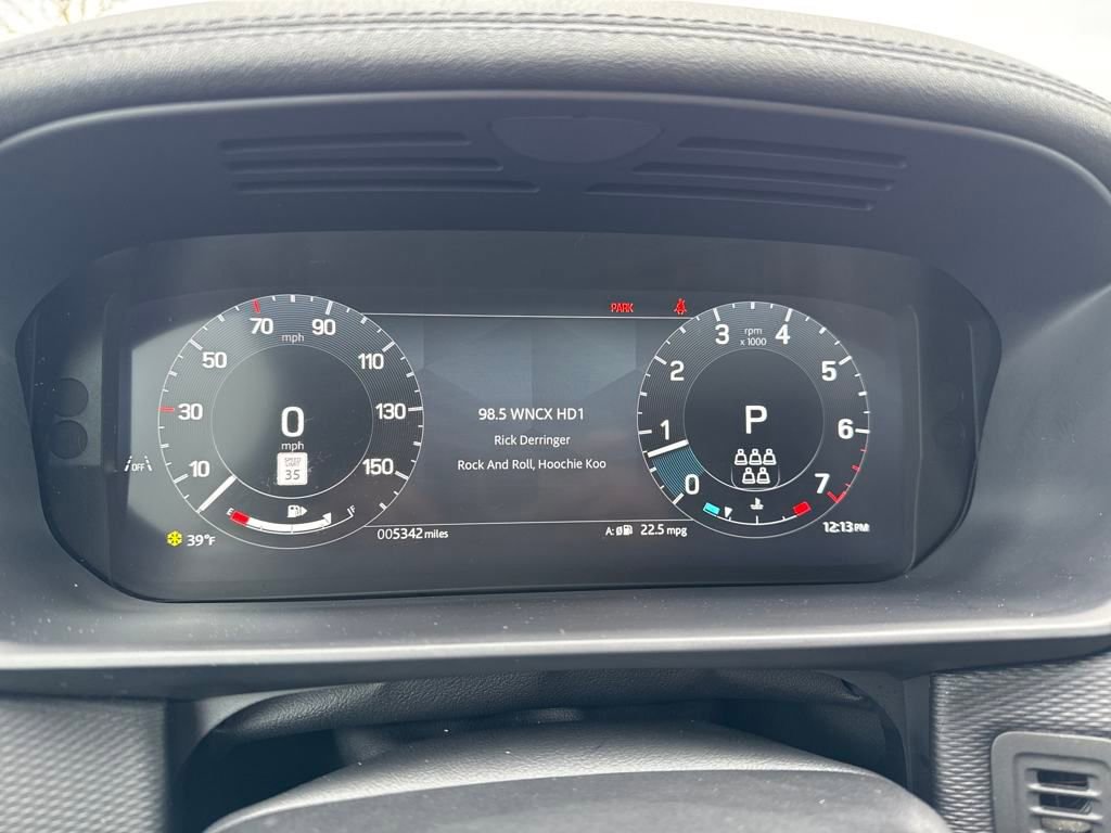 New 2024 Land Rover Discovery Dynamic SE image 12