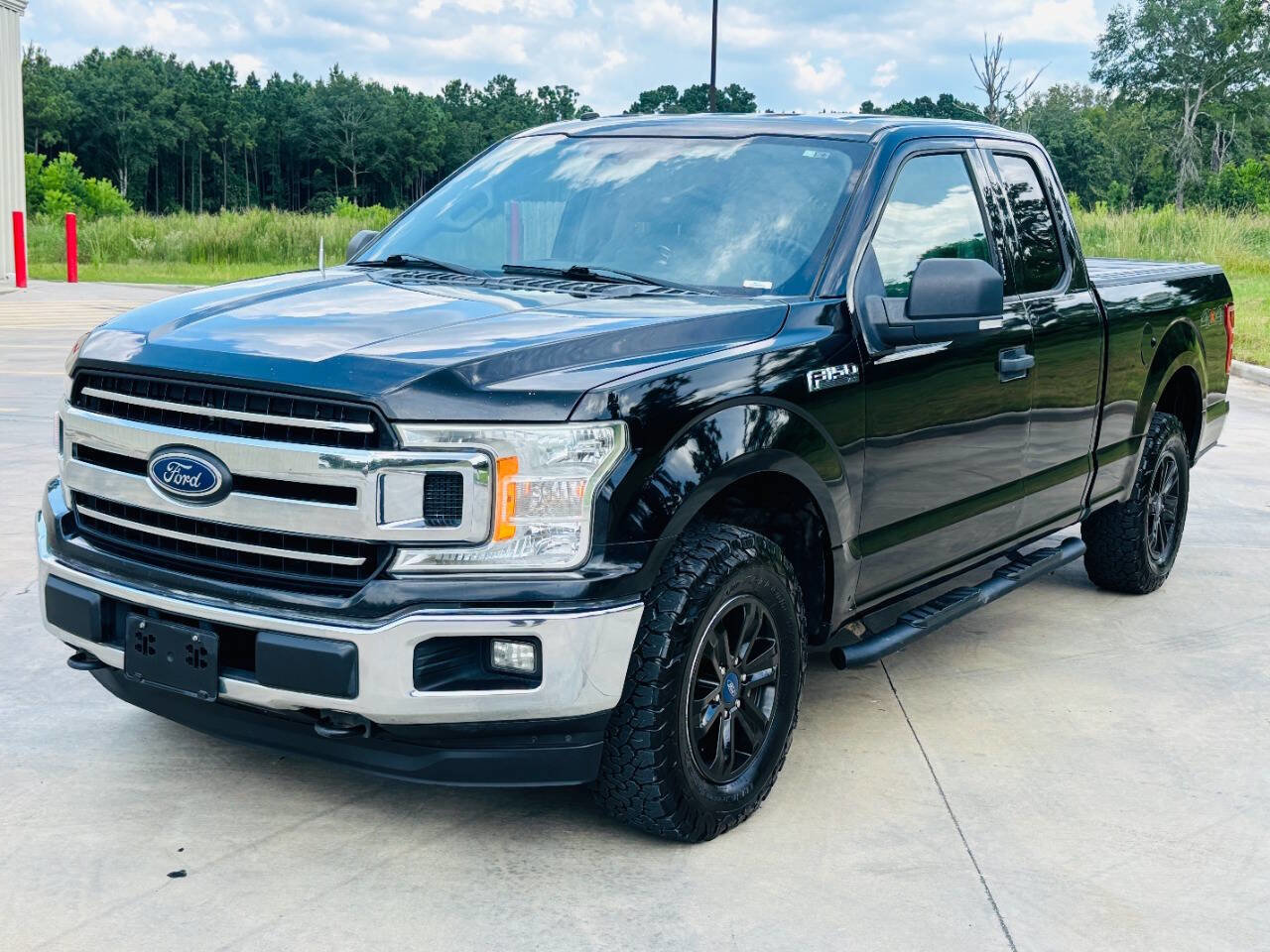 Used 2018 Ford F150 XLT w/ Equipment Group 301A Mid image 1