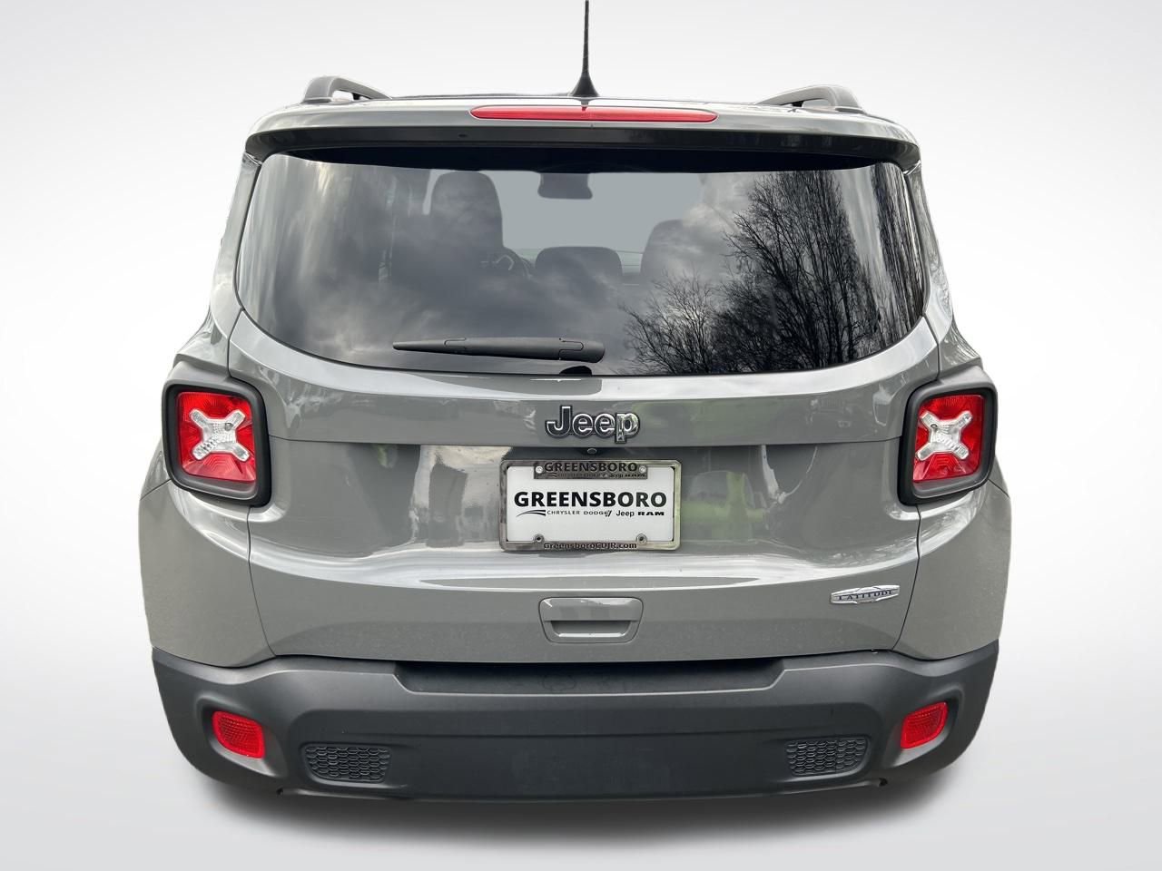 Used 2019 Jeep Renegade Latitude image 4