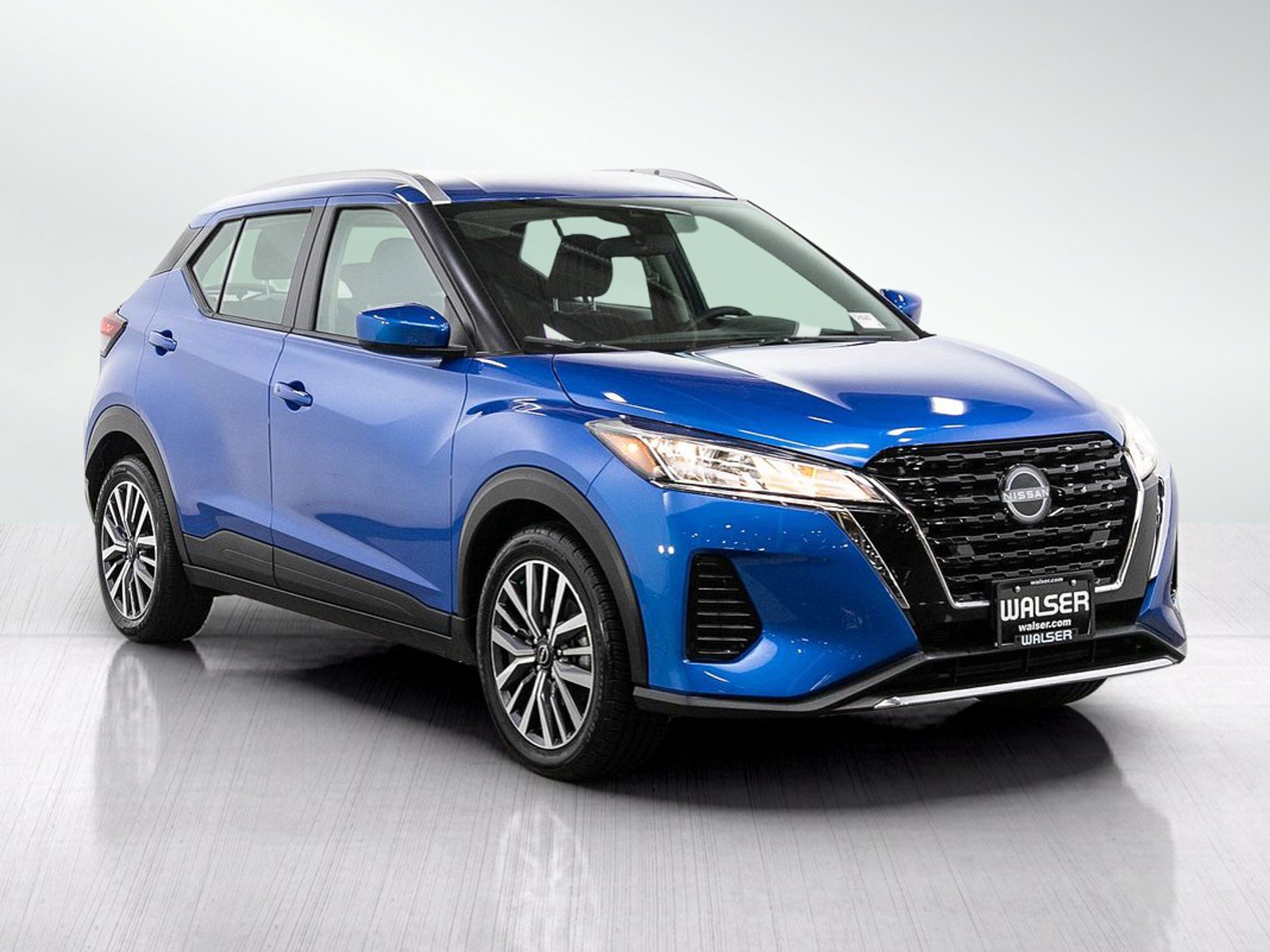 Used 2023 Nissan Kicks SV FWD image 7