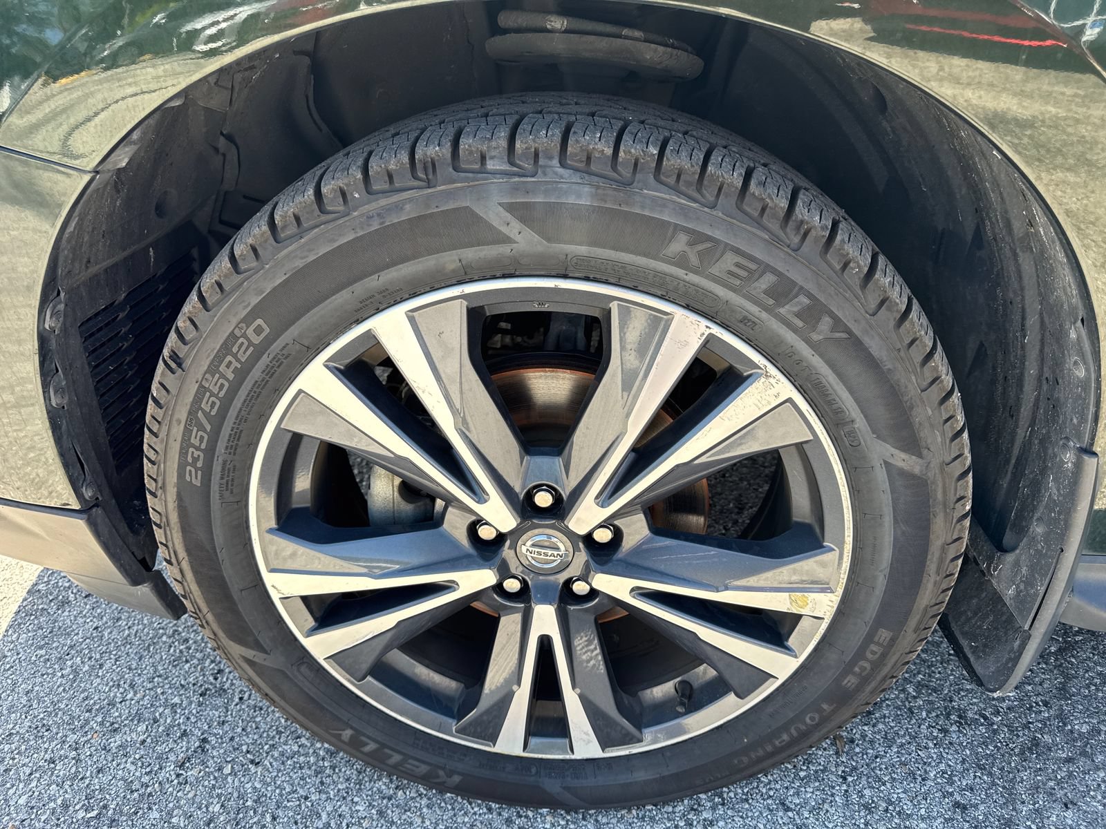 Used 2019 Nissan Pathfinder Platinum AWD/4WD image 18