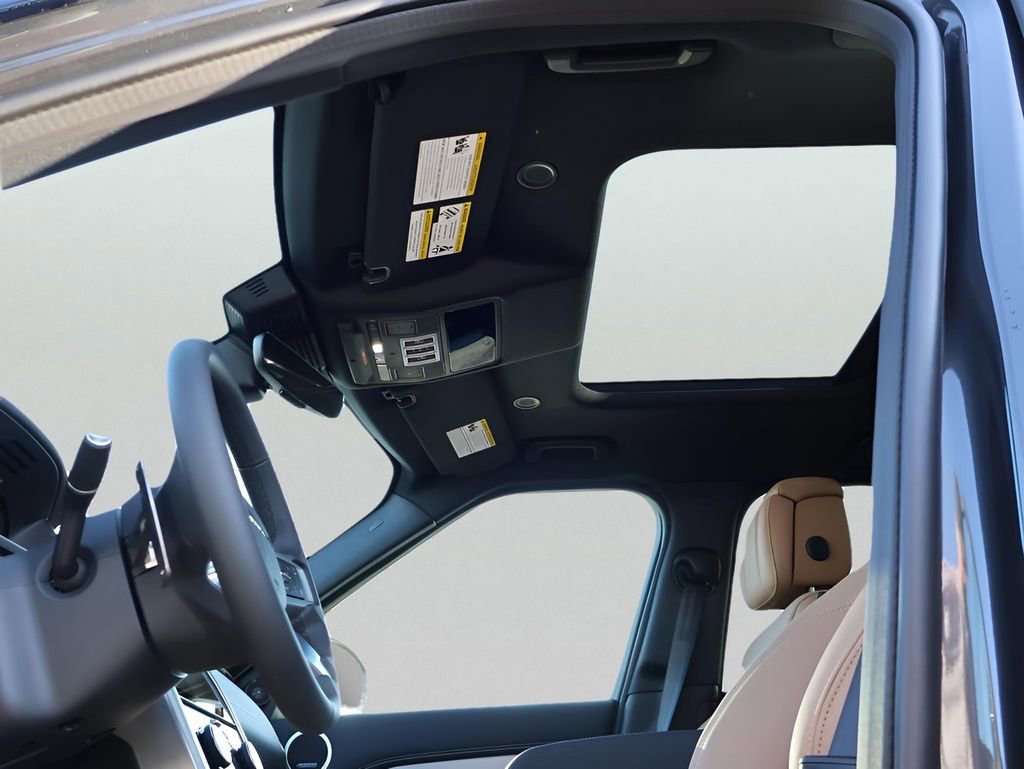 New 2026 Land Rover Discovery Limited Edition image 39