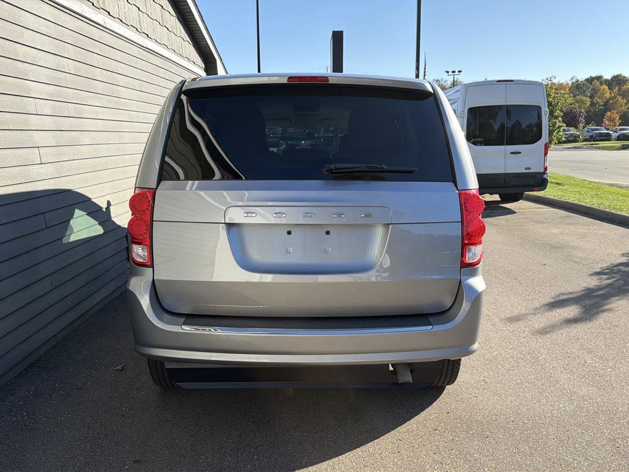 Used 2016 Dodge Grand Caravan SE w/ Quick Order Package 29E SE FWD image 15