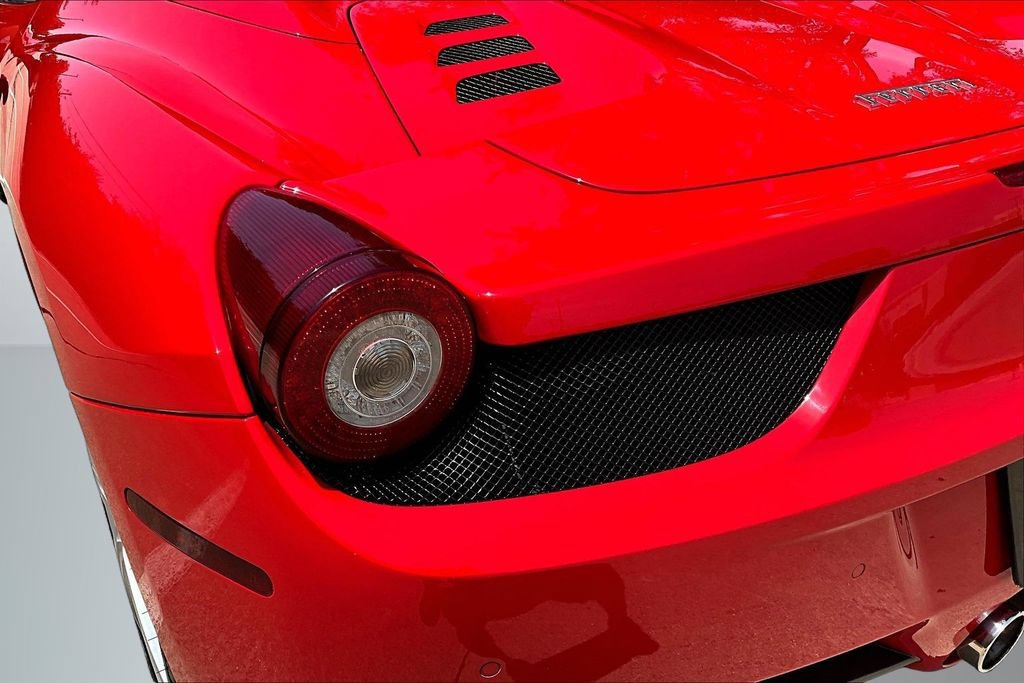 Used 2012 Ferrari 458 Spider RWD image 20
