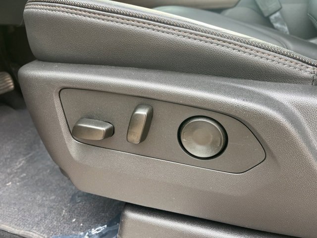 Used 2025 Chevrolet Silverado 1500 High Country image 20