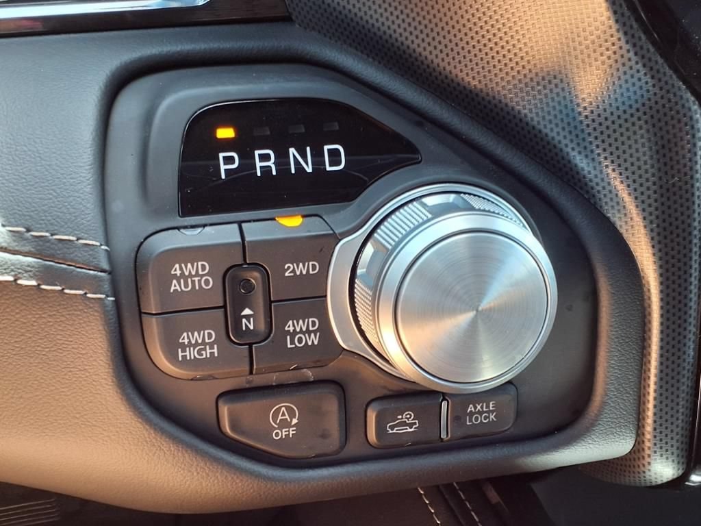 New 2025 RAM 1500 Limited w/ Off Road Group AWD/4WD image 16