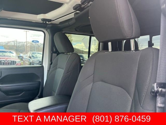 Used 2023 Jeep Gladiator Sport AWD/4WD image 14
