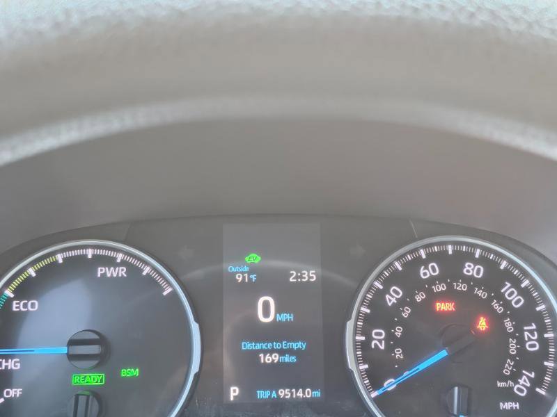 Used 2019 Toyota RAV4 LE image 36