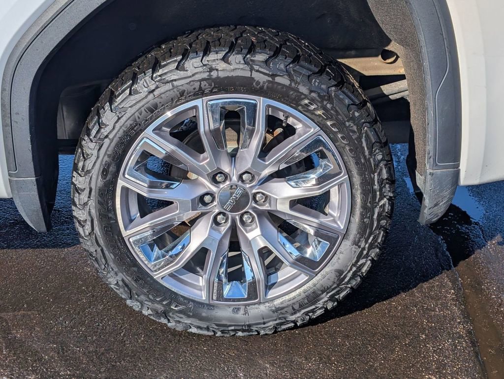 Used 2022 GMC Sierra 1500 Denali w/ Denali Reserve Package image 16