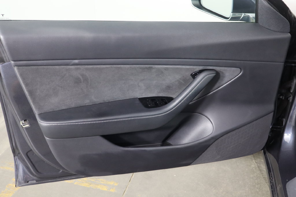 Used 2019 Tesla Model 3 Long Range AWD/4WD image 16