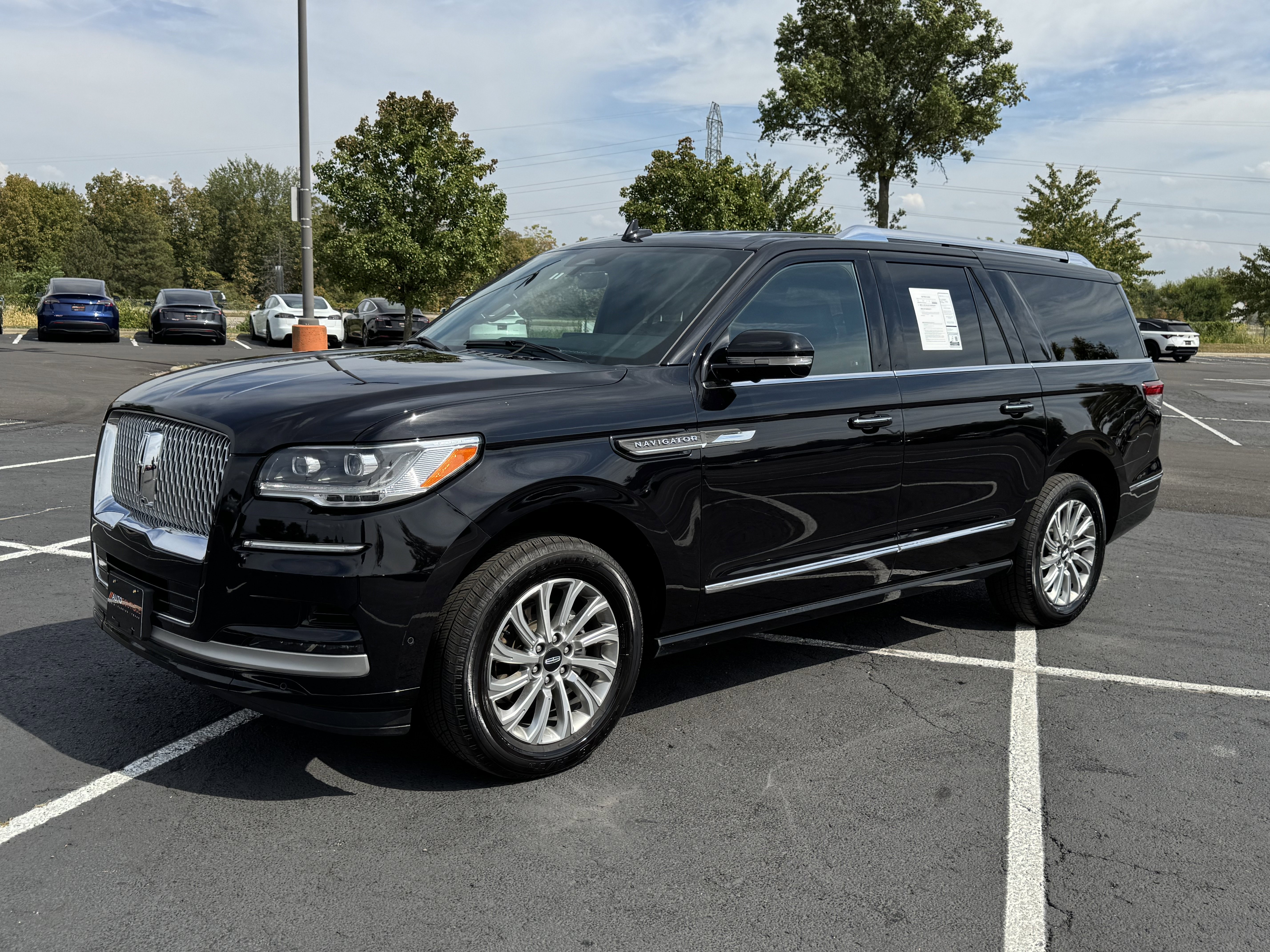 Used 2024 Lincoln Navigator L 4WD image 38