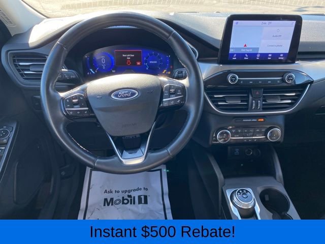 Used 2022 Ford Escape Titanium image 7