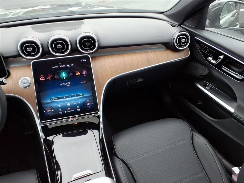 Used 2024 Mercedes-Benz C 300 Sedan image 19