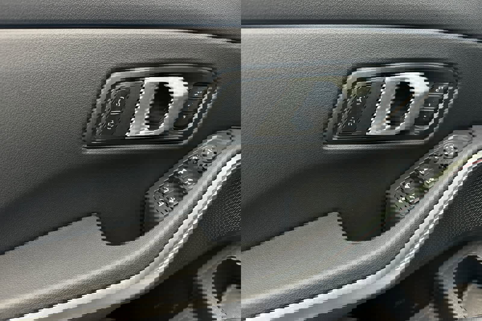 Used 2025 BMW 330i xDrive Sedan image 12