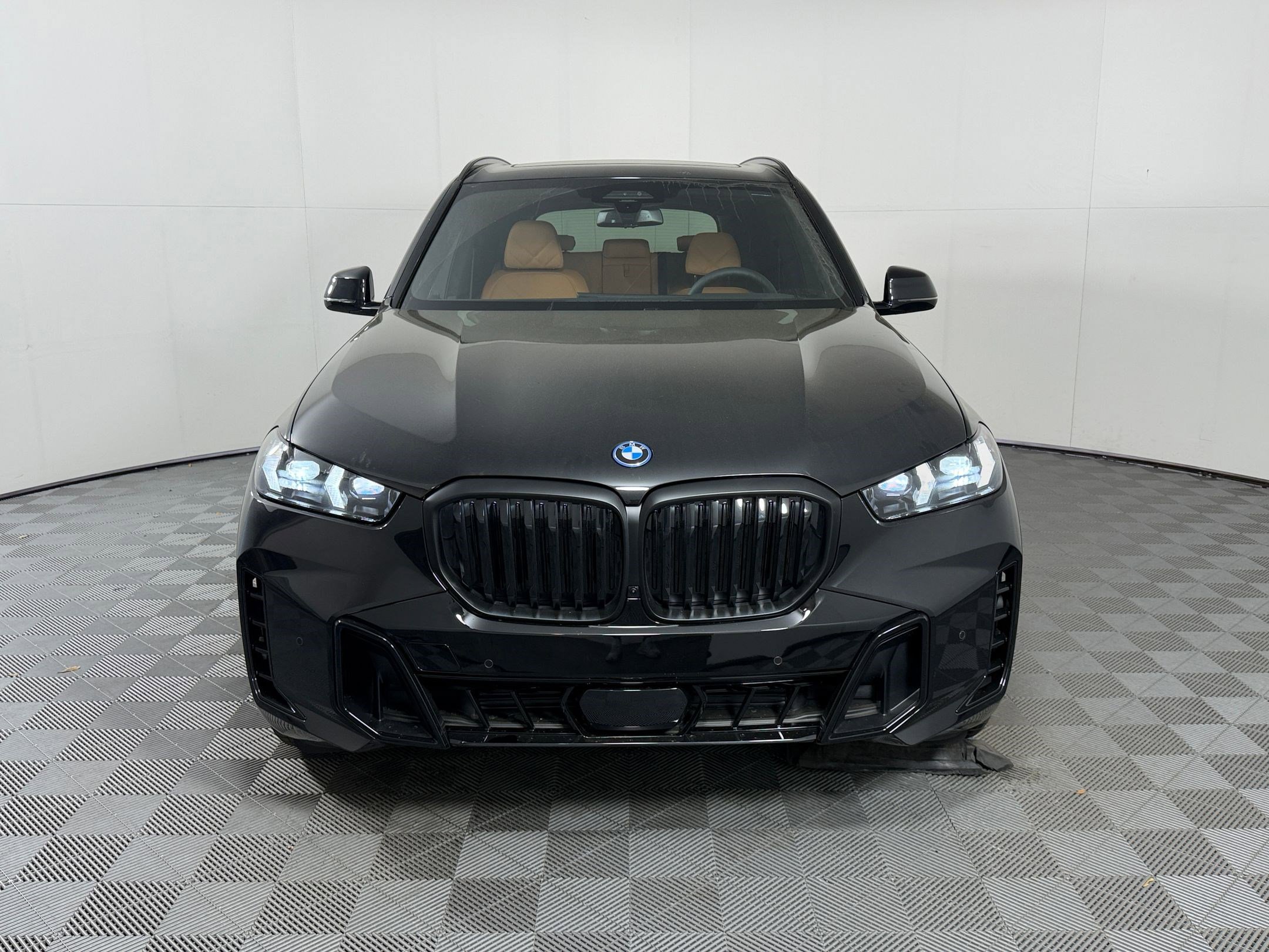 New 2026 BMW X5 xDrive50e w/ Executive Package image 6