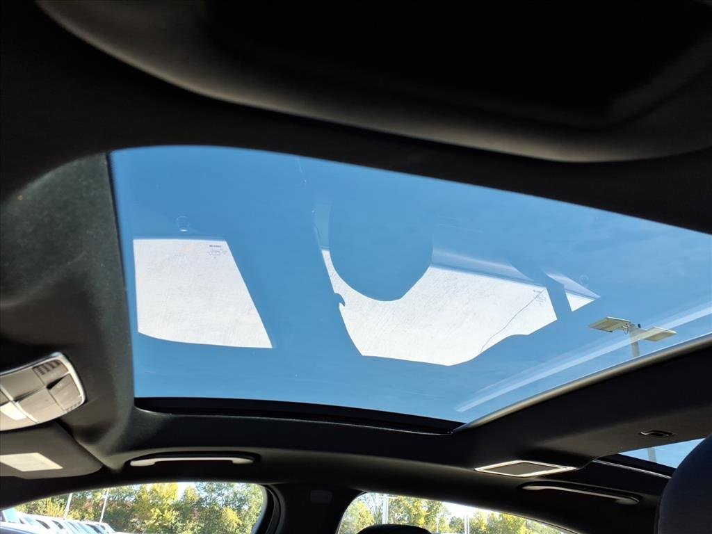 Used 2017 Mercedes-Benz S 550 Sedan image 8