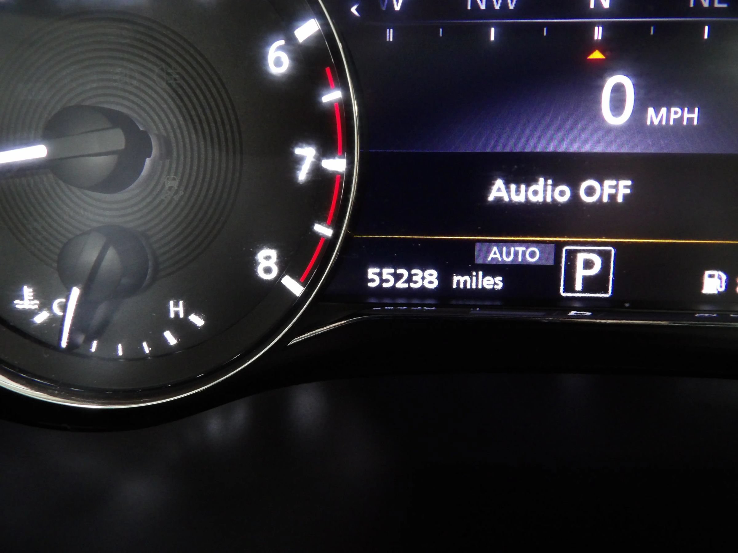 Used 2023 INFINITI QX80 Premium Select w/ Cargo Package AWD/4WD image 29