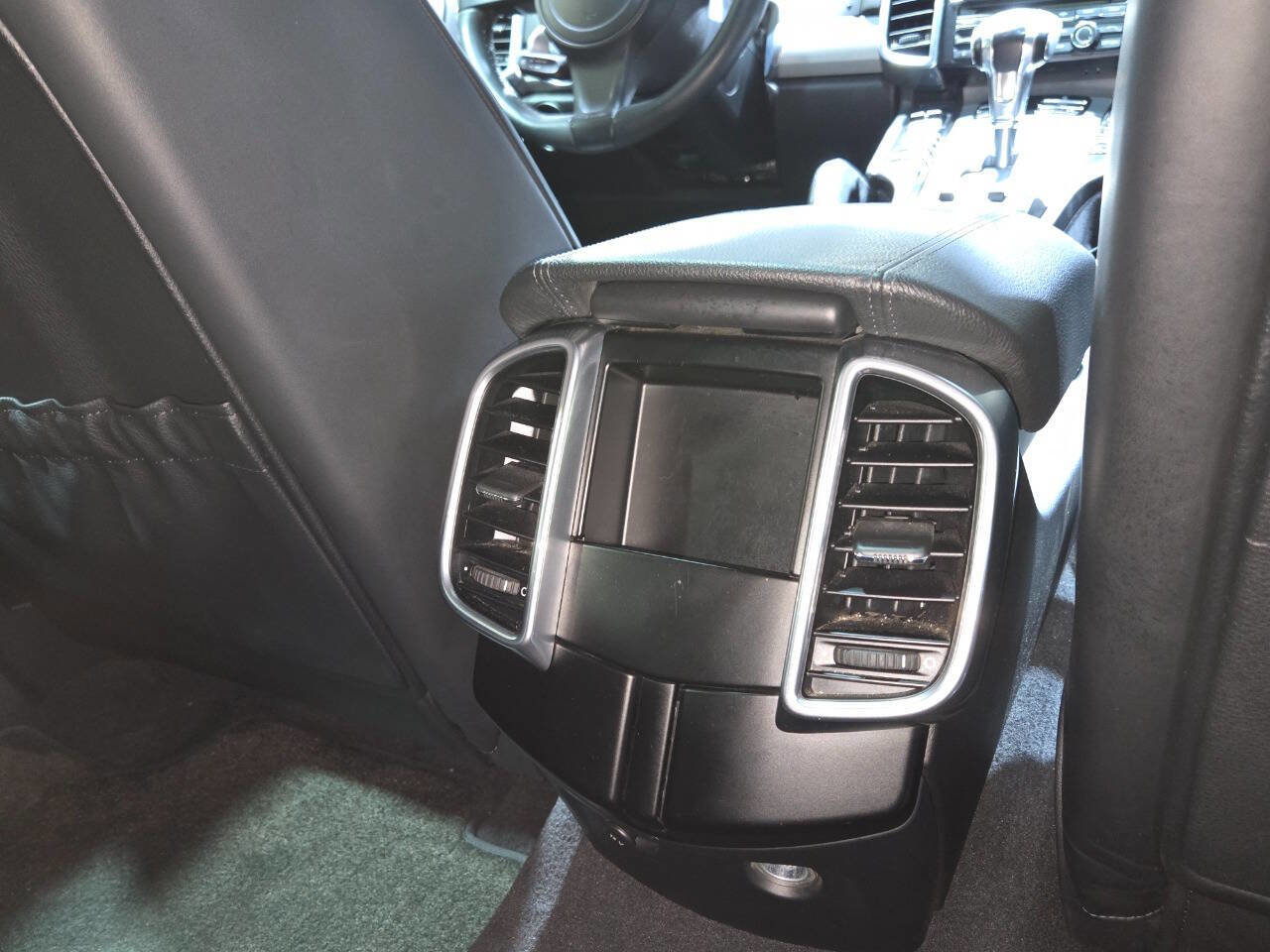 Used 2013 Porsche Cayenne GTS image 57