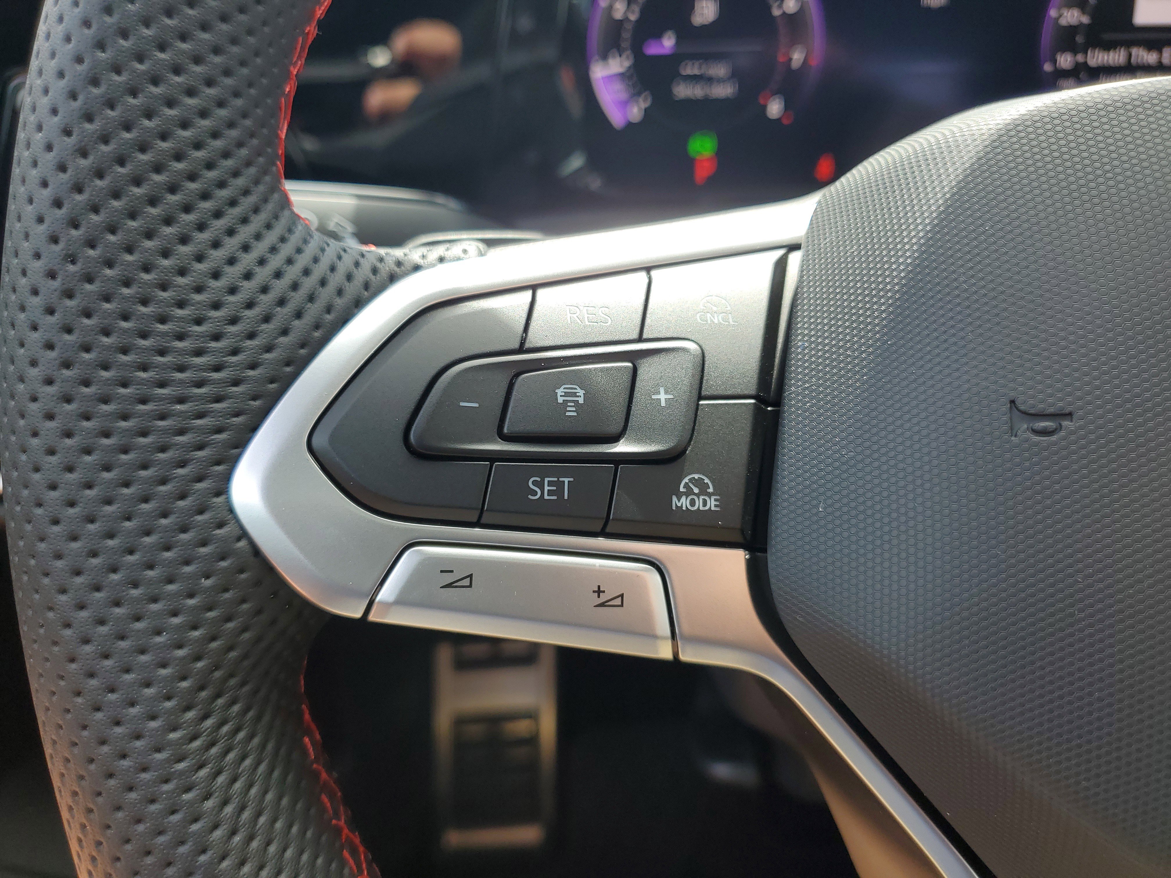 New 2025 Volkswagen GTI SE image 17