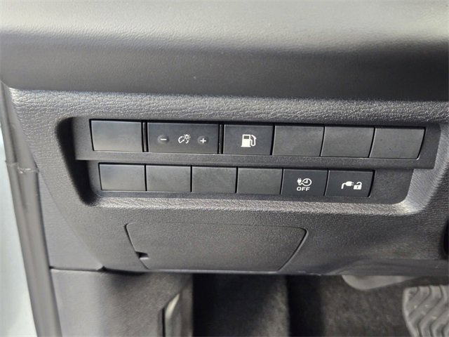 Used 2025 Mitsubishi Outlander ES image 27