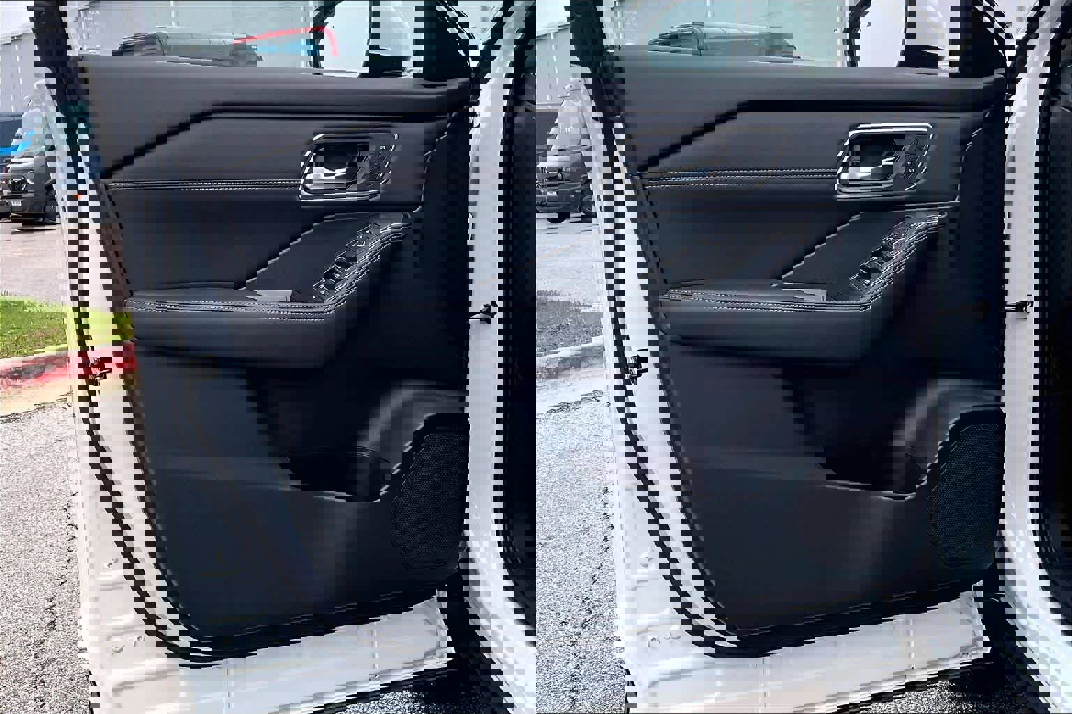 New 2026 Nissan Rogue Platinum w/ Platinum Premium Package image 13