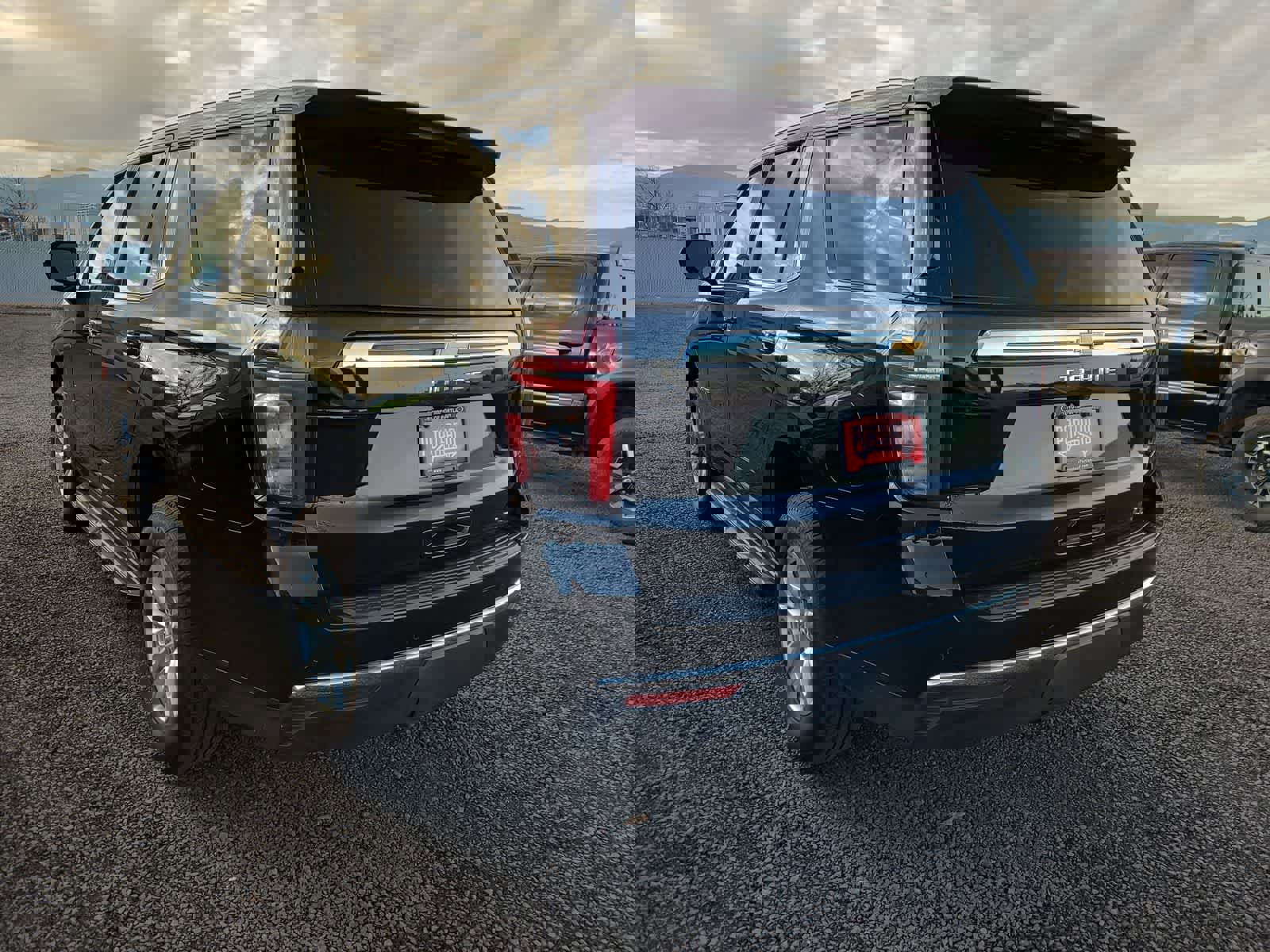 Used 2023 Chevrolet Tahoe LT image 3