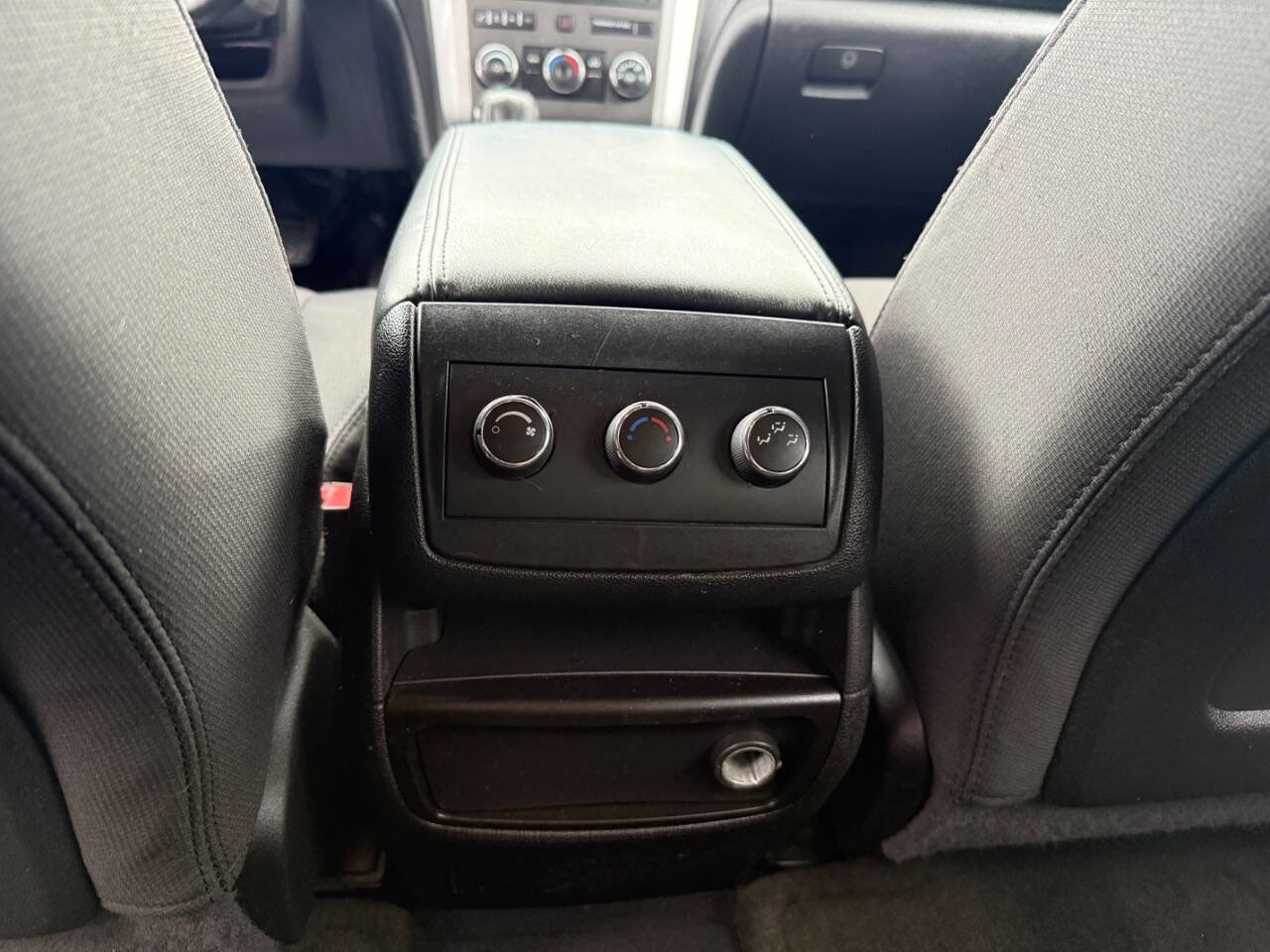 Used 2011 Chevrolet Traverse LT w/ Personal Connectivity Package AWD/4WD image 20