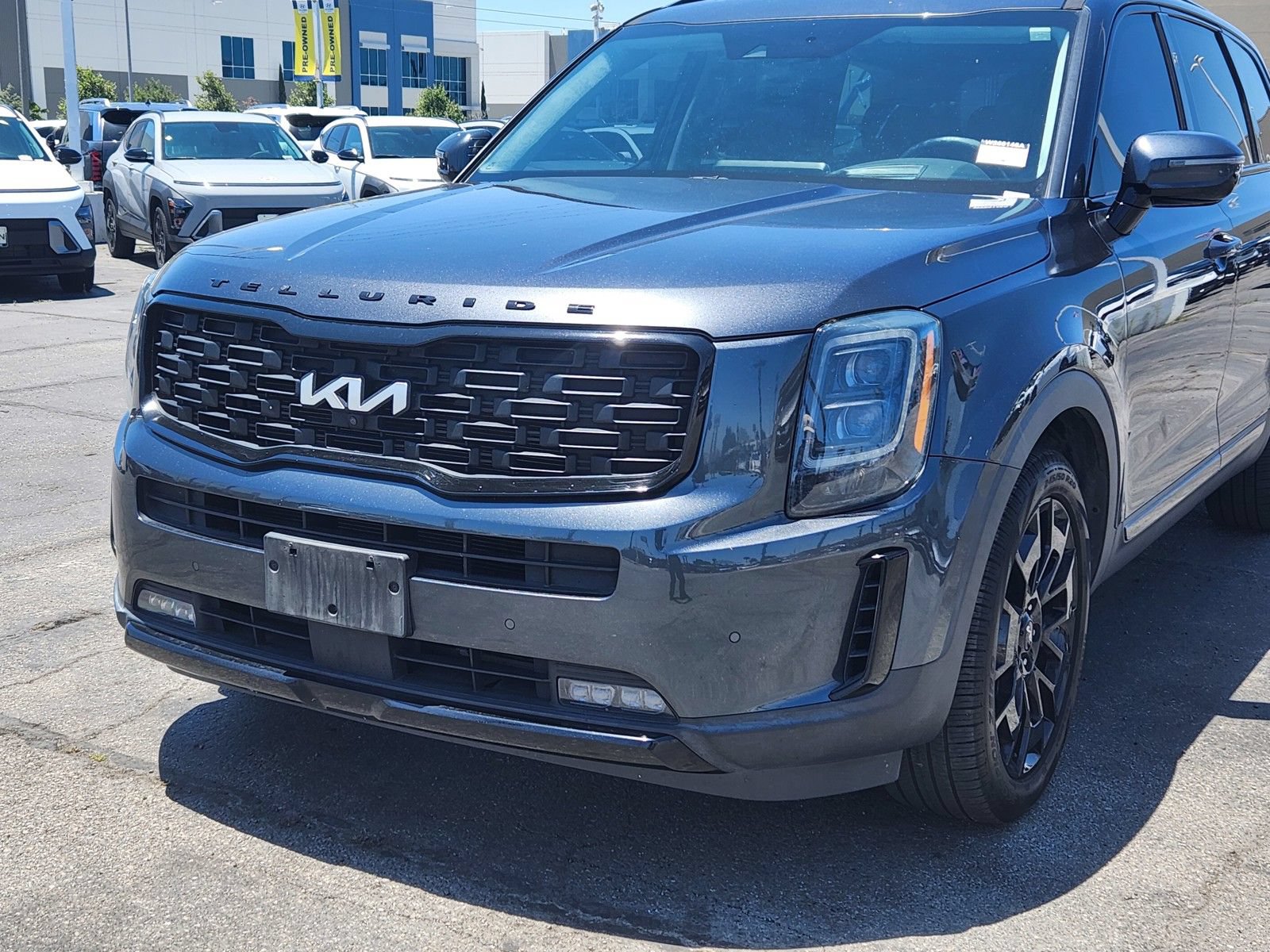 Used 2022 Kia Telluride SX w/ SX Prestige Package AWD/4WD image 10