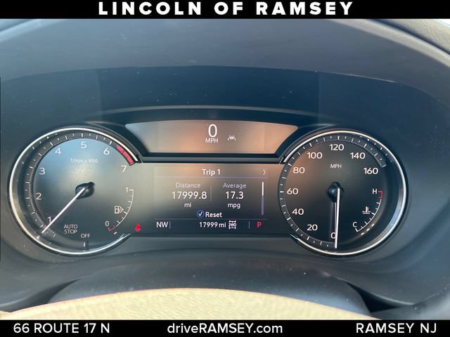 Used 2022 Cadillac XT4 Luxury w/ Cold Weather Package AWD/4WD image 15