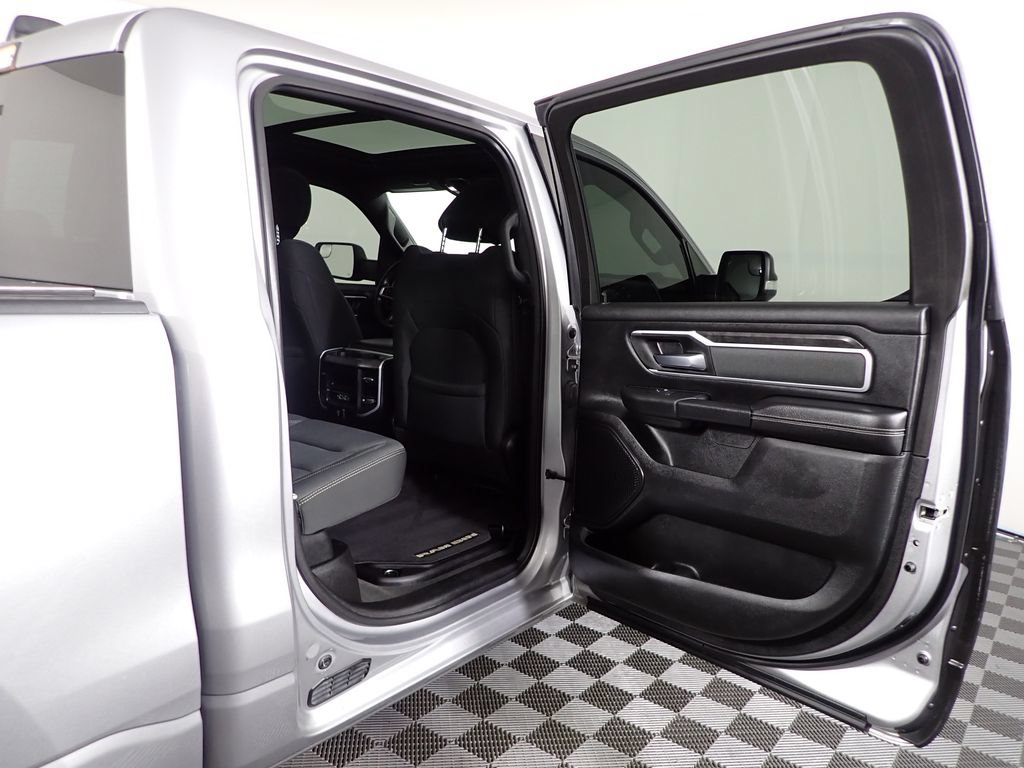Used 2022 RAM 1500 Big Horn AWD/4WD image 30