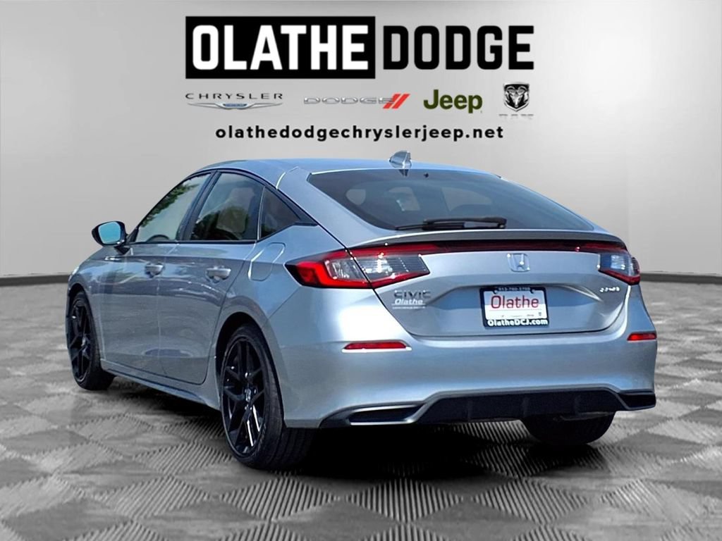 Used 2022 Honda Civic Sport image 3