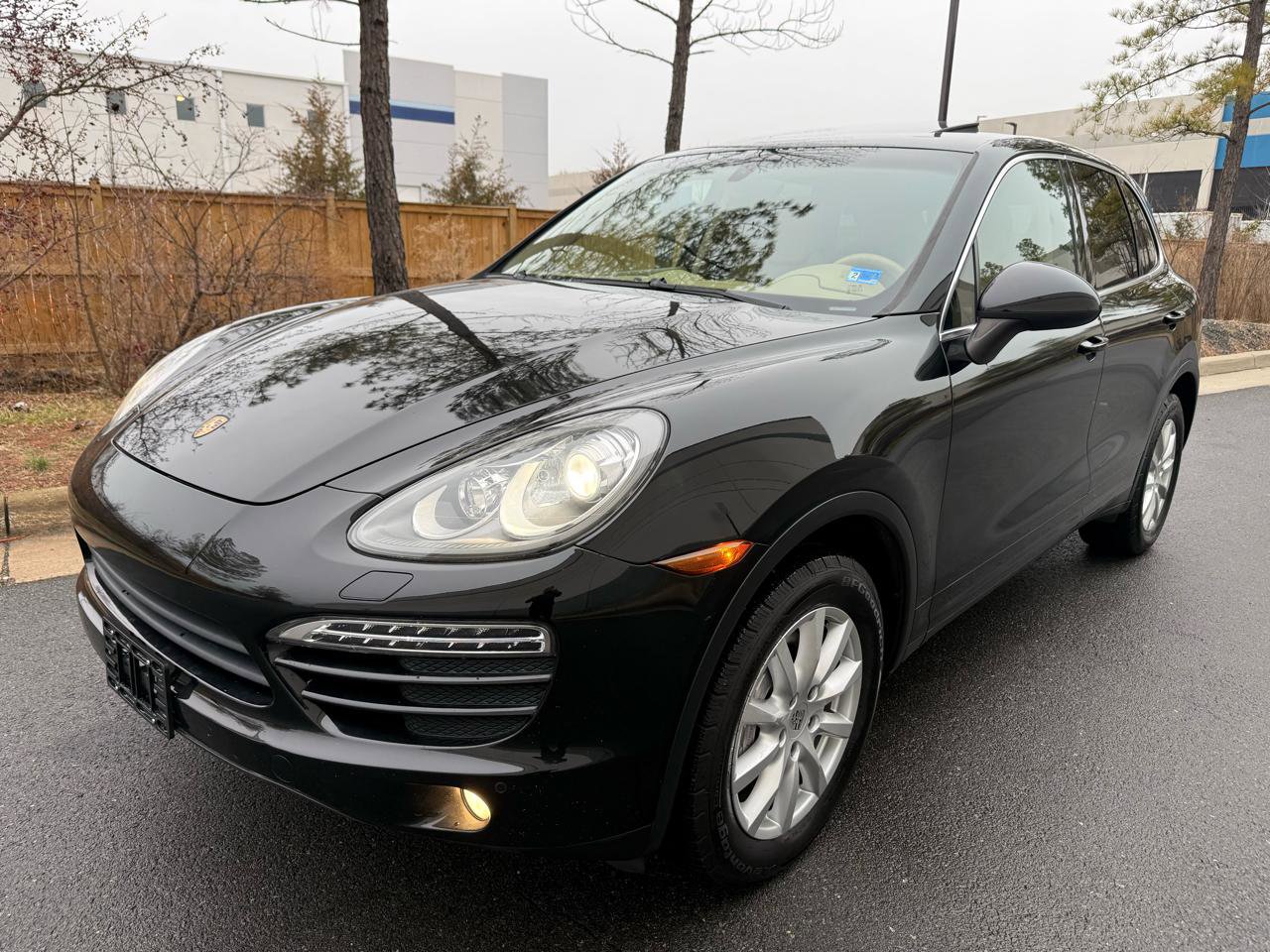 Used 2012 Porsche Cayenne image 2